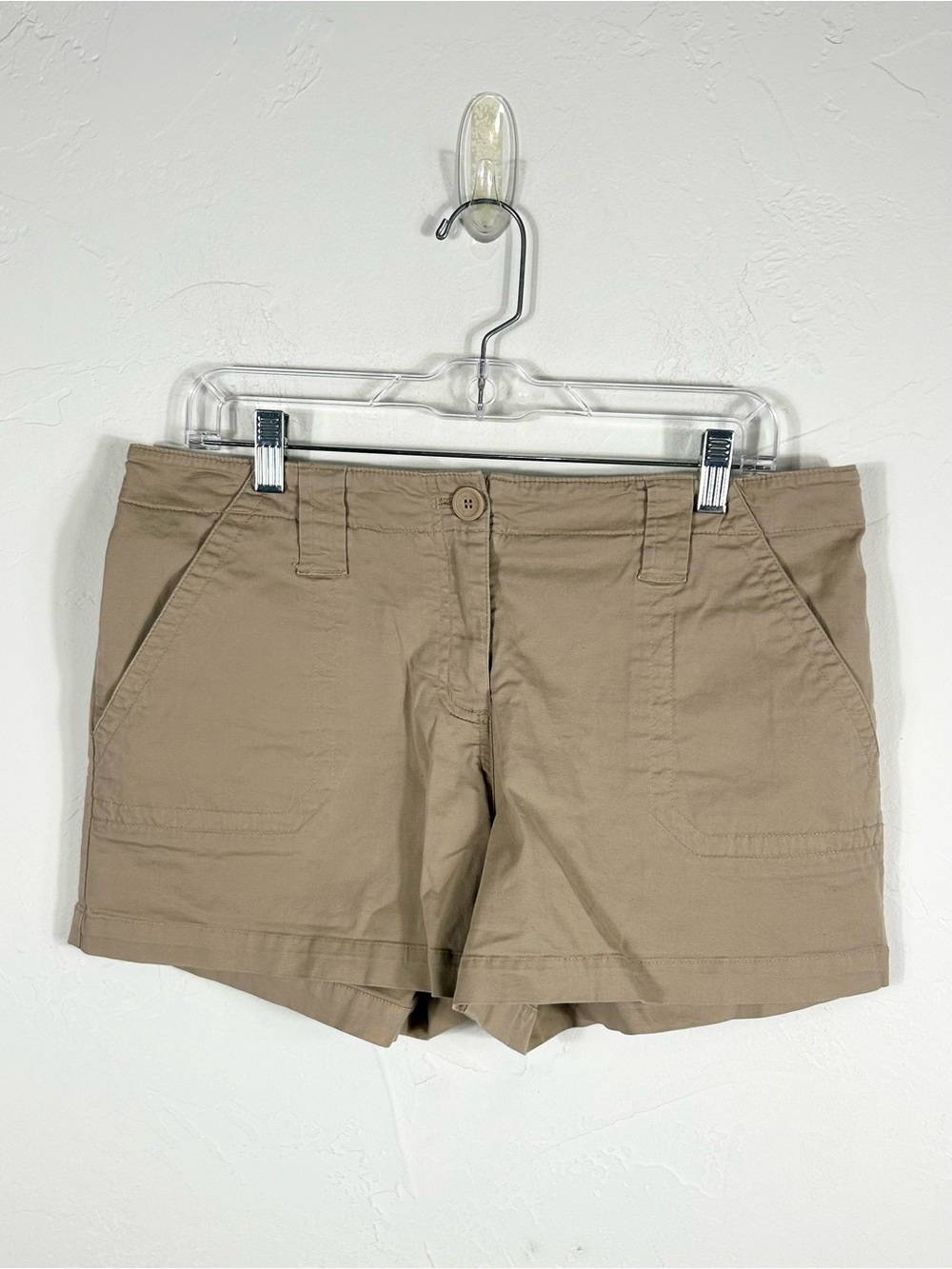 New York & Company Manhattan Chino Khaki Shorts Women's Size 10 Tan Cotton Blend - Picture 1 of 5